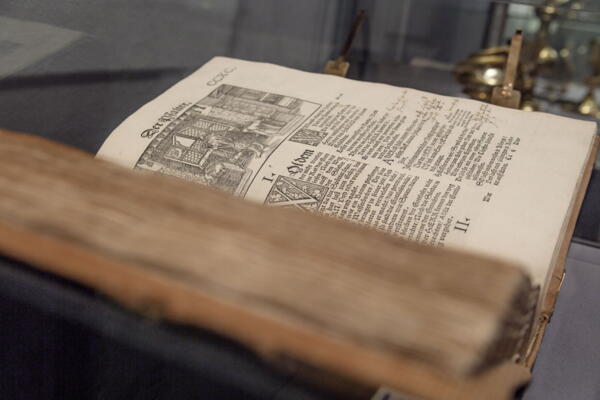 Die Lutherbibel auf der Wartburg