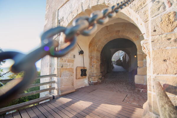Zugbrücke und Torhaus