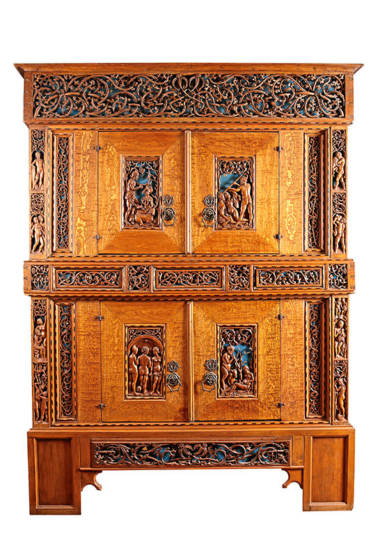 Zweigeschossiger Schrank - „Dürerschrank“, fränkisch (Nürnberg), 1510-1520, Linde, Kirsche und Esche, Wartburg-Stiftung, Kunstsammlung, Inv.-Nr. KM0013